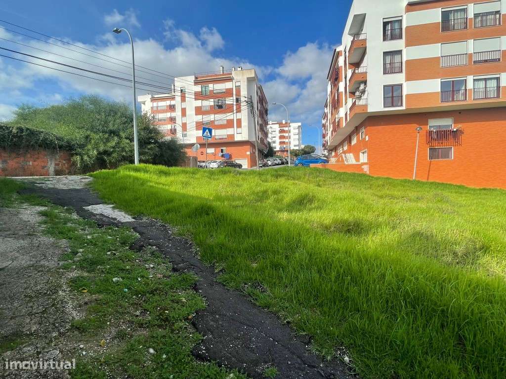 Terreno Urbano na Mina de Água - Construa a Sua Moradia de Sonho ou...-16