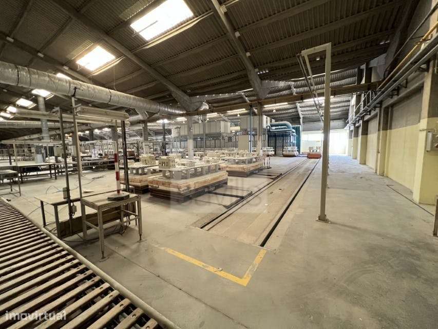 Armazém indústria | Santa Comba Dão - Grande imagem: 5/12