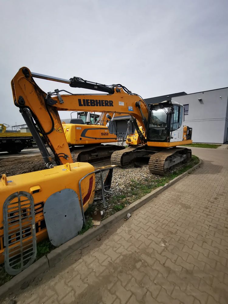 Liebherr R922nlc 2015