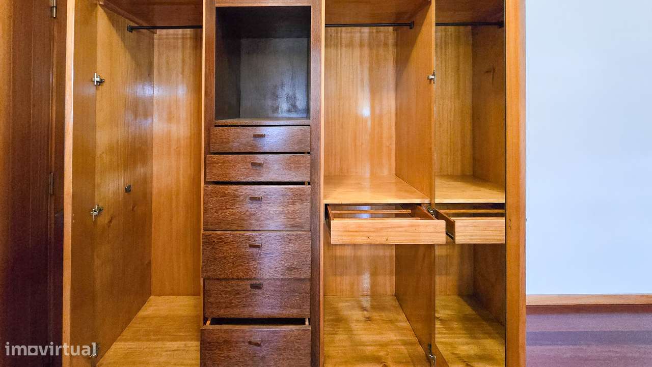 T3 Duplex Remodelado em Cond. Fechado -  São Félix da Marinha / Granja-13