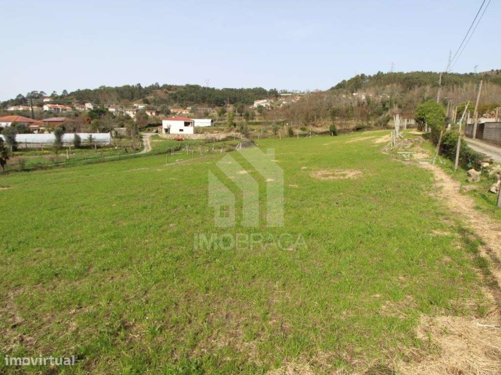 Venda Terreno com possibilidade de Lotear, em S. Mamede (Este), Braga-19
