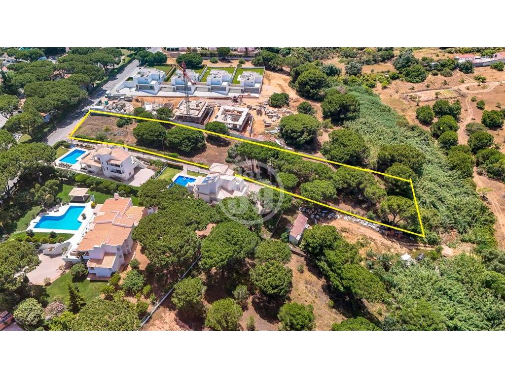 Terreno com Projeto Aprovado para 2 Moradias com Piscina | Açoteias...-11