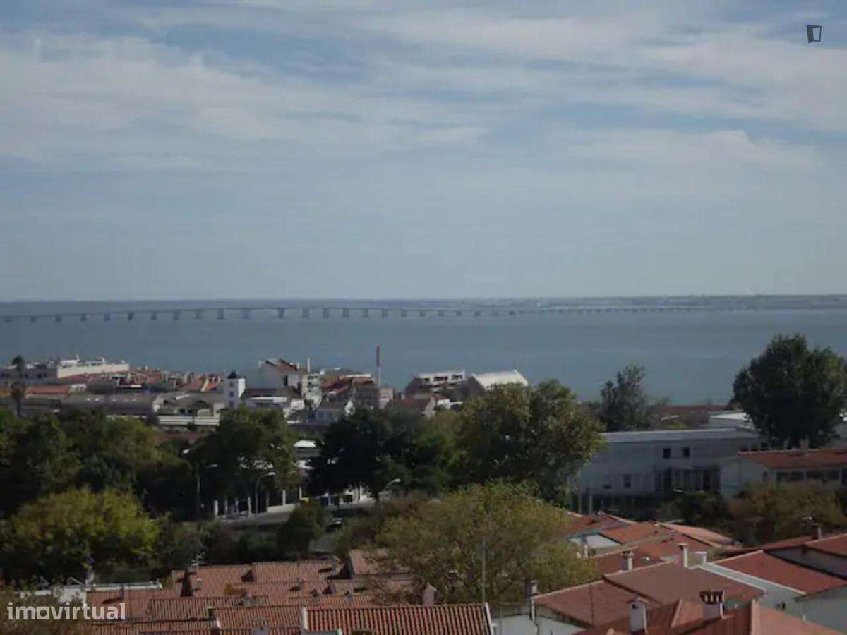 Apartamento com 3 quartos - localizado em Bela Vista Lisbon - Grande imagem: 2/6