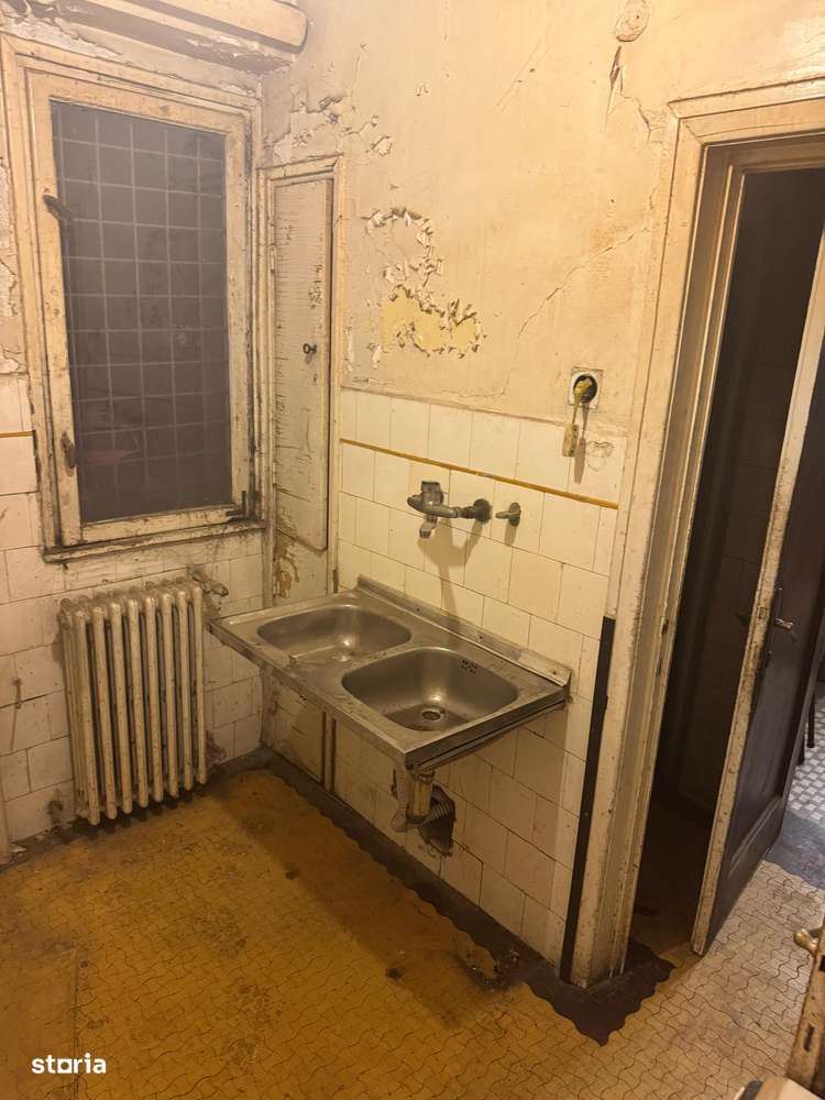 Caderea Bastiliei, apt. 2 camere, etaj 1, balcon,50mp, pe lista de U 3-6