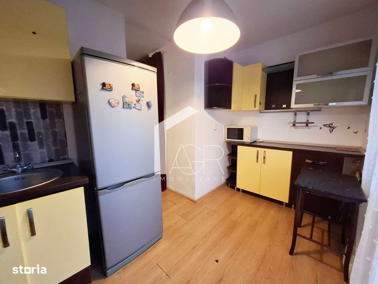 Apartament cu 2 camere de vanzare, zona Central-4