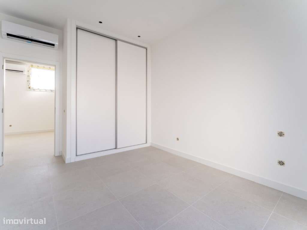 Apartamento T1 renovado com excelentes acabamentos na Nazaré-8