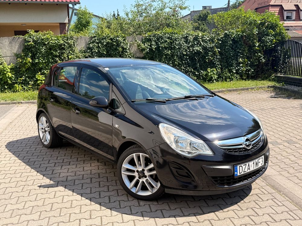 Opel Corsa D 1.2 16V Color Edition 2012