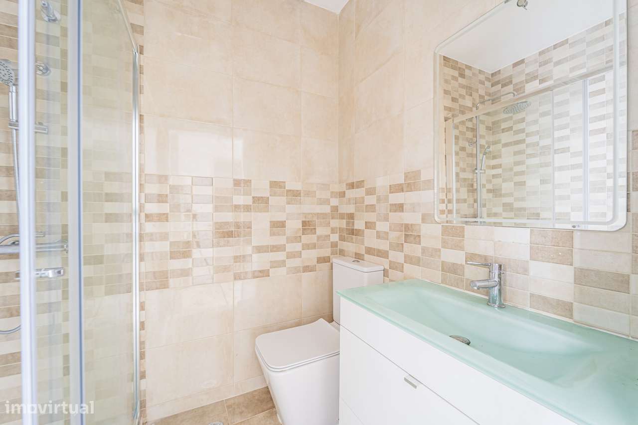 Apartamento T1 com Vista Mar – Arcadas do Estoril, Av. Aida-5