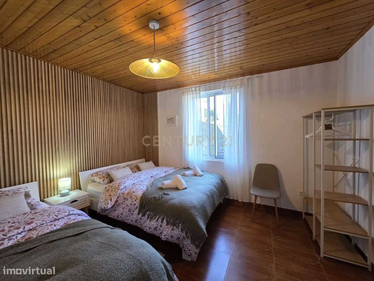 Moradia T5 Totalmente Equipada e Renovada com Vista Deslumbrante – Lom-15