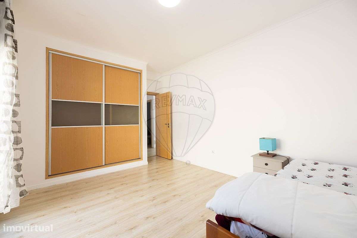 Moradia T5 para venda-18