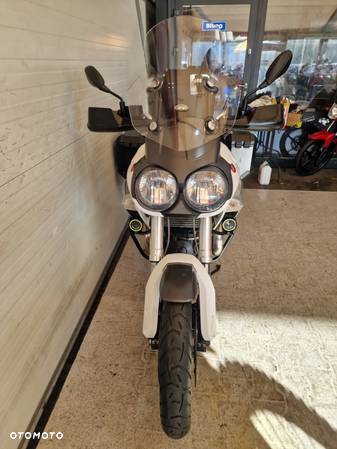 Moto Guzzi Stelvio - 12