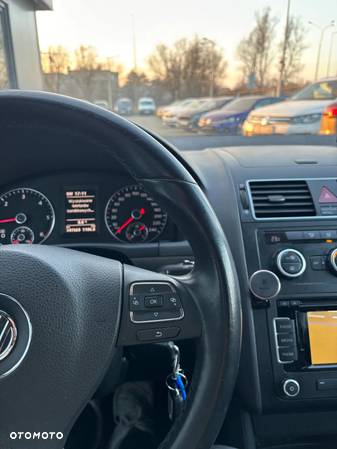 Volkswagen Touran 2.0 TDI DPF Comfortline - 21