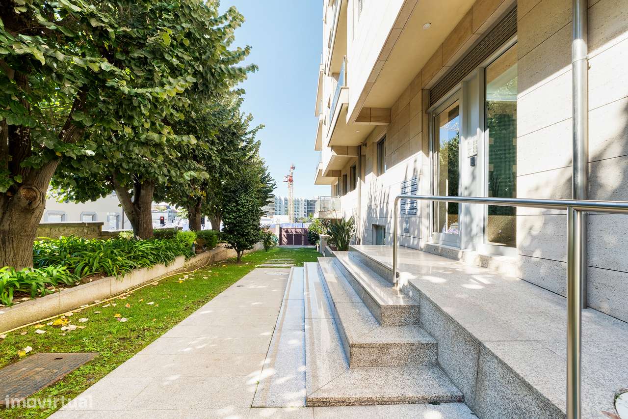 Apartamento t3 à venda na Rua Dom António Barroso, 268-21