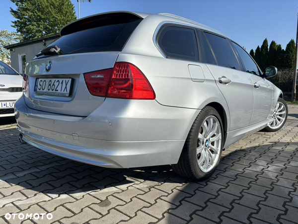 BMW Seria 3 320d DPF Touring Edition Sport - 8