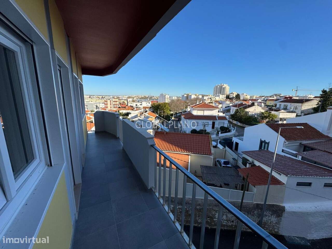 Apartamento T3 Avenida 25 de Abril-8