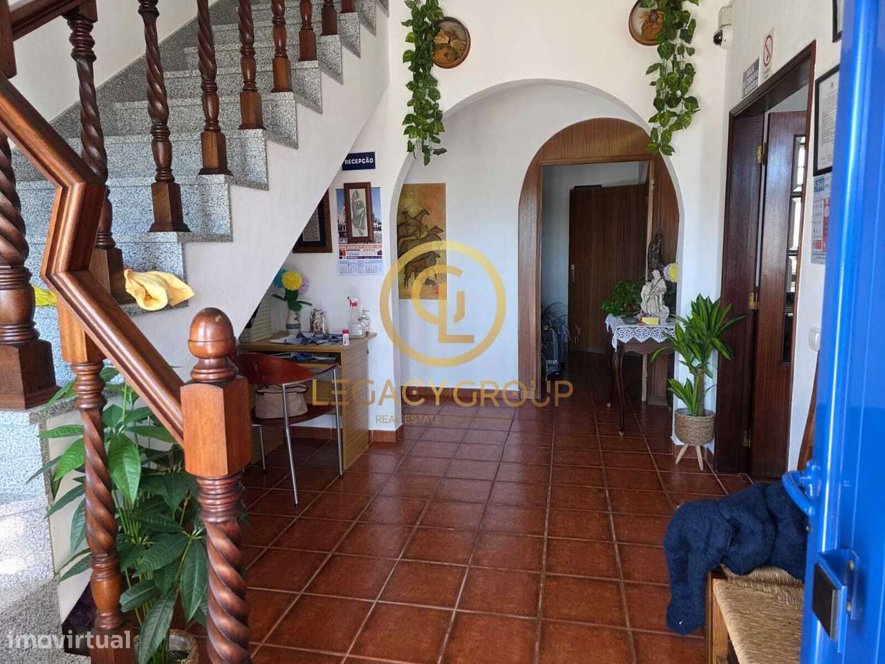 CAFÉ/ RESTAURANTE, LAR DE IDOSOS, E CASA DE HABITAÇÃO INSERIDOS NUM... - Grande imagem: 4/60