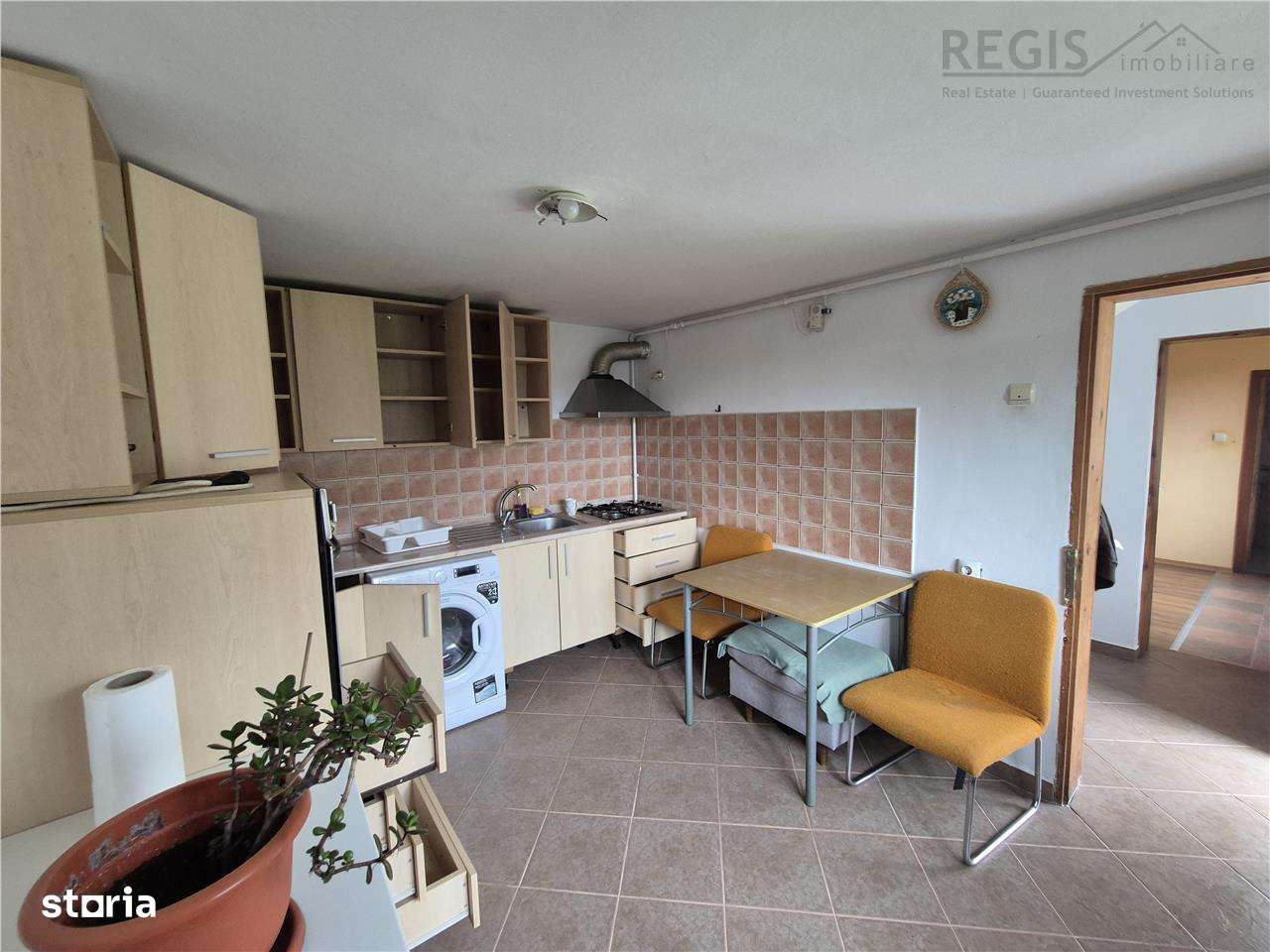 Casa individuala cu curte, 5 camere, cartier Noua - Imagine principală: 3/11