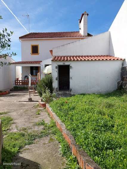 Casa de 144 m² em Comenda, Portugal-16