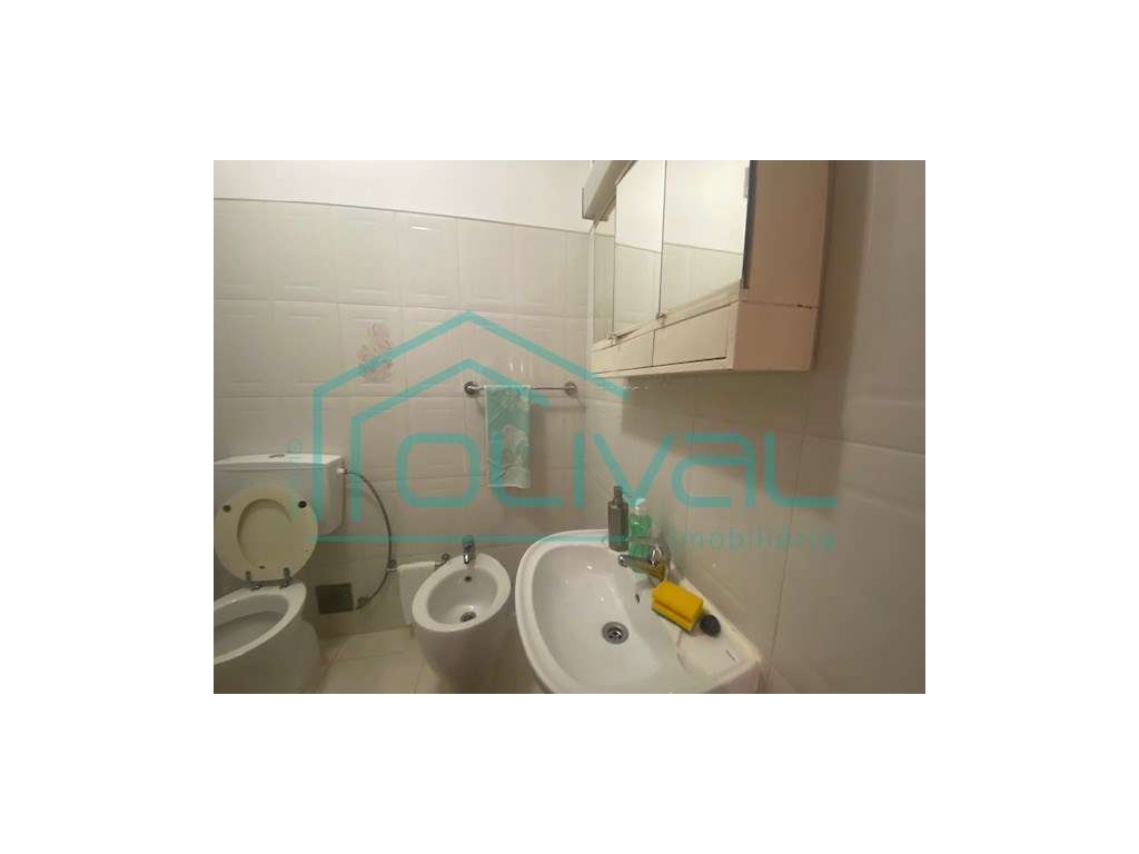 Apartamento T3 à venda em Alverca-18