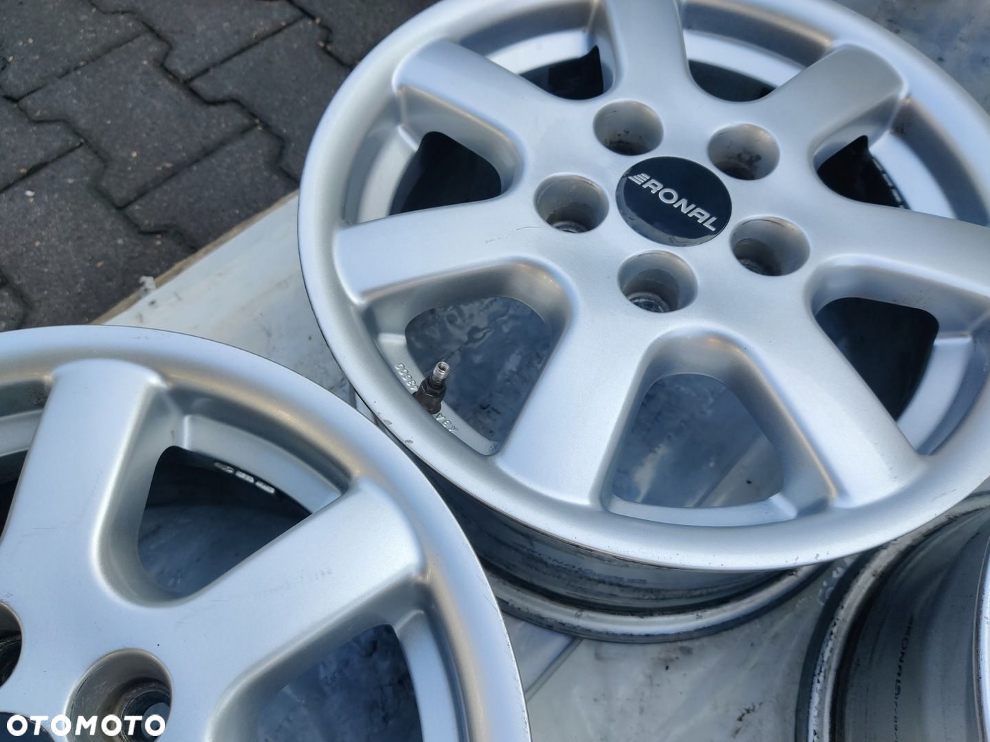 Felgi Ronal Mercedes 7J 15" ET45 598 - 6