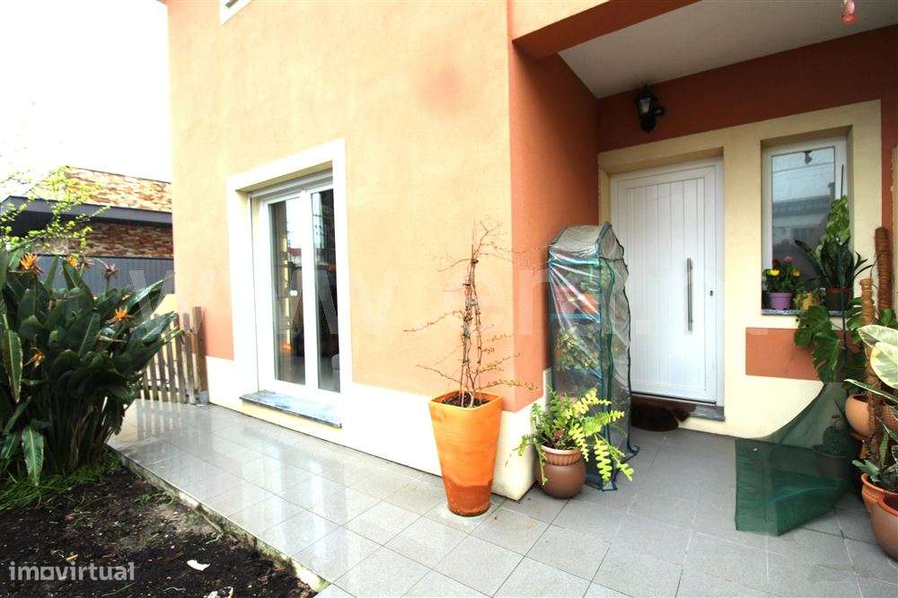 Moradia Geminada 3 quartos, Venda-13