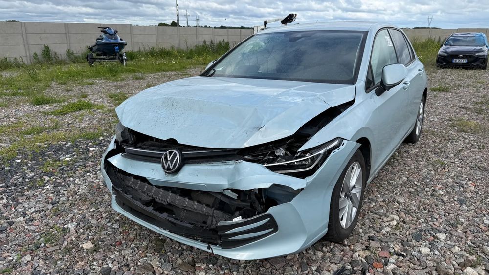 Volkswagen Golf VIII 1.5 TSI Special Edition 2025