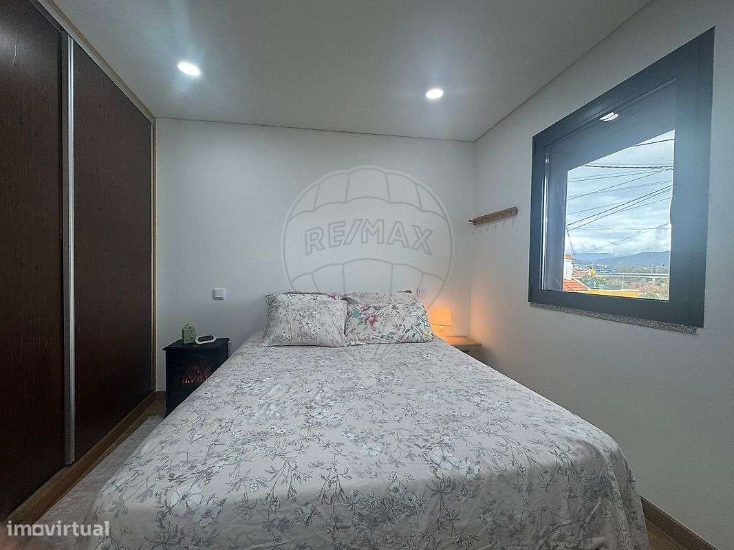 Moradia T2 para venda-9