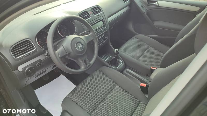 Volkswagen Golf 1.6 TDI BlueMotion Technology Comfortline - 17