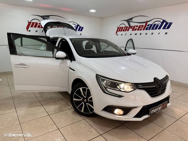 Renault Mégane 1.5 dCi Zen - 4