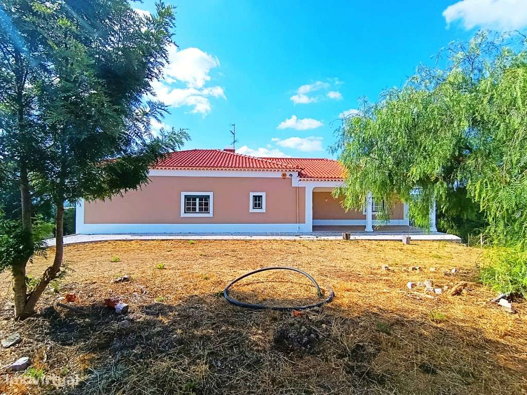 Moradia com vista para a Albufeira de Castelo de Bode - Grande imagem: 5/34