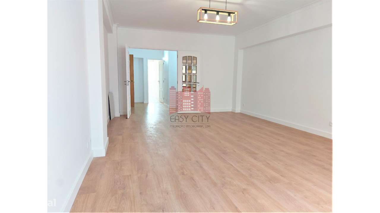 Apartamento T3 em Laranjeiras-24