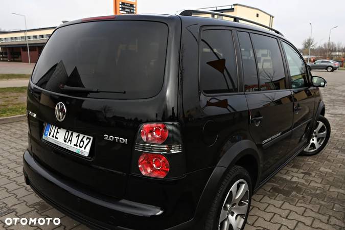 Volkswagen Touran 2.0 TDI DPF Cross - 37