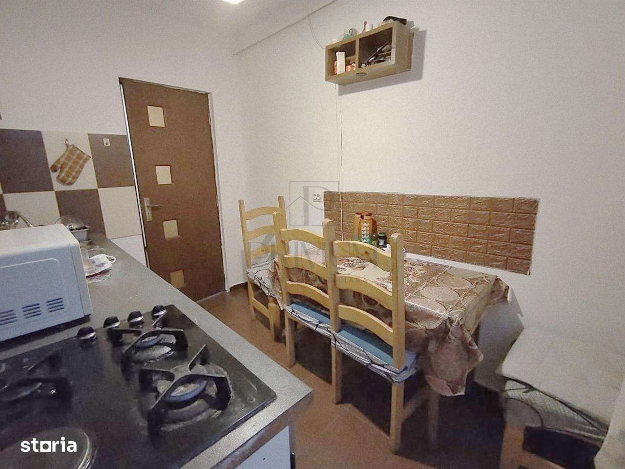 SAGULUI - 3 CAM - CENTRALA PROPRIE - ETAJ INTERMEDIAR - ZONA EXCELENTA - Imagine principală: 5/9