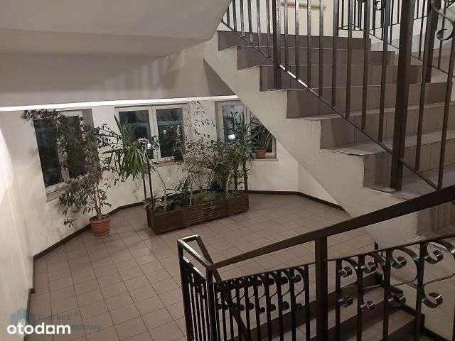 Czteropokojowe mieszkanie z balkonem!-12