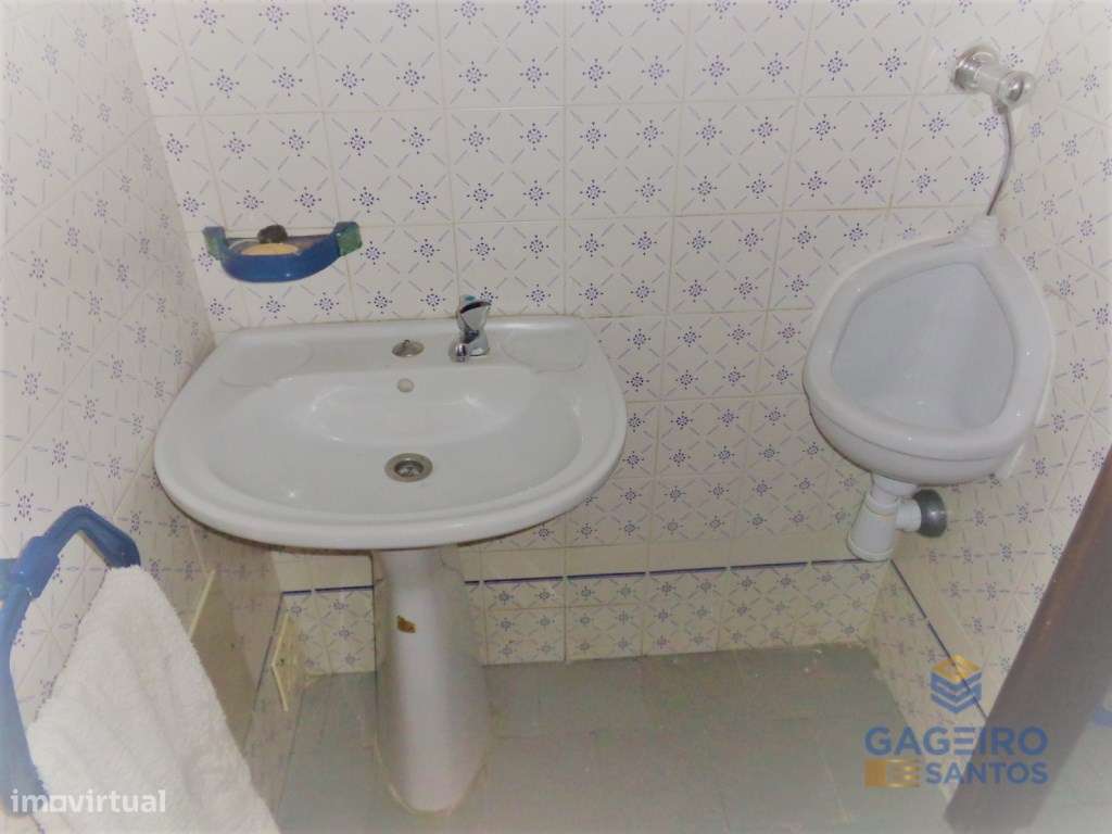 Loja ao nível do Rés do chão, em Caldas da Rainha.-5