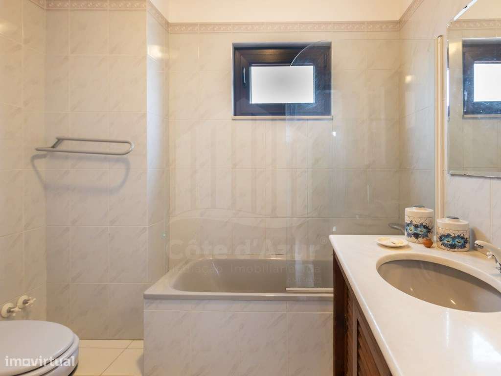 Moradia T4 em Alto das Vinhas-46