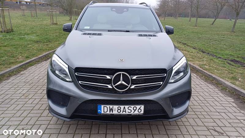 Mercedes-Benz GLE 350 d 4-Matic - 4