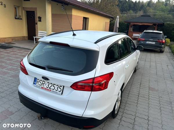 Ford Focus 1.5 TDCi DPF Start-Stopp-System COOL&CONNECT - 38