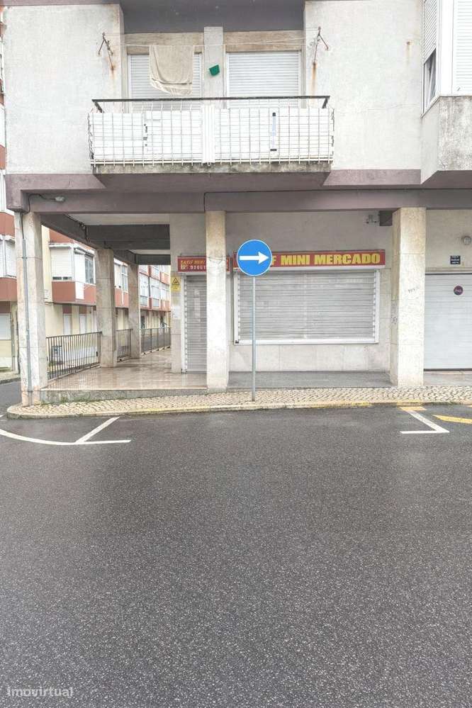 Versatilidade e Rentabilidade: 101 m2 para Negócio ou Serviços-15