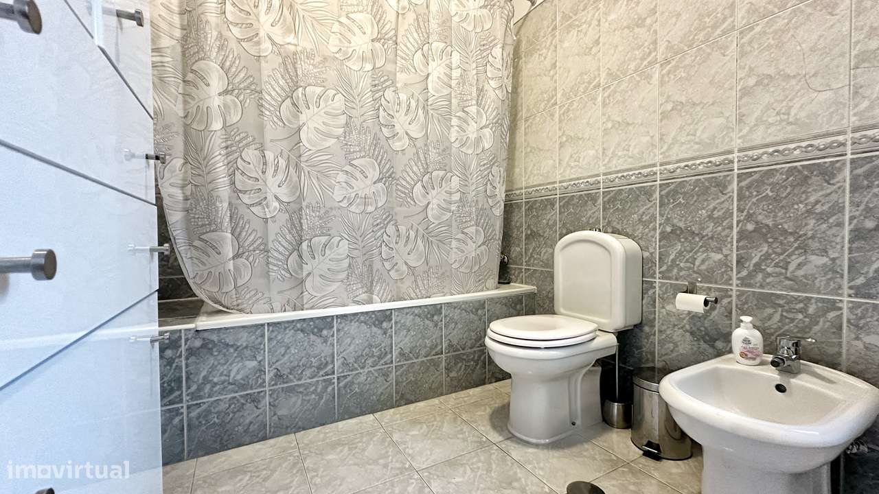 Moradia Geminada T4 – Quinta do Conde (Boa Água)-17