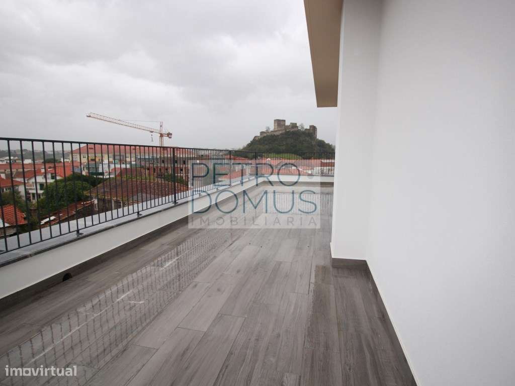 APARTAMENTO T3 DUPLEX NO CENTRO DE LEIRIA-8