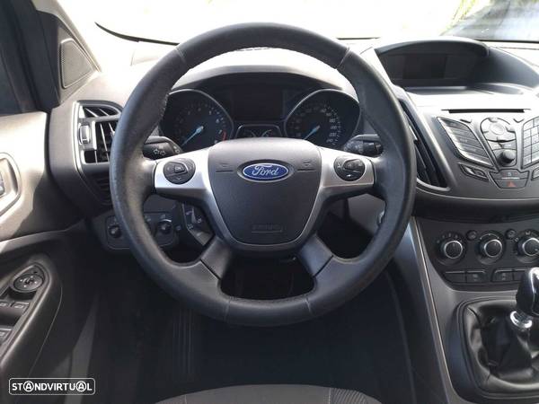 Ford Kuga 1.5 EcoBoost 2x4 Trend - 7