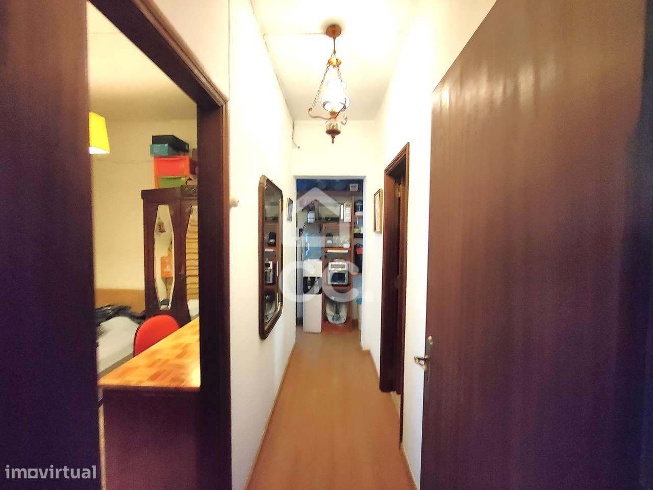 Prédio na Avenida de Lisboa em Casal de Cambra. - Grande imagem: 4/46