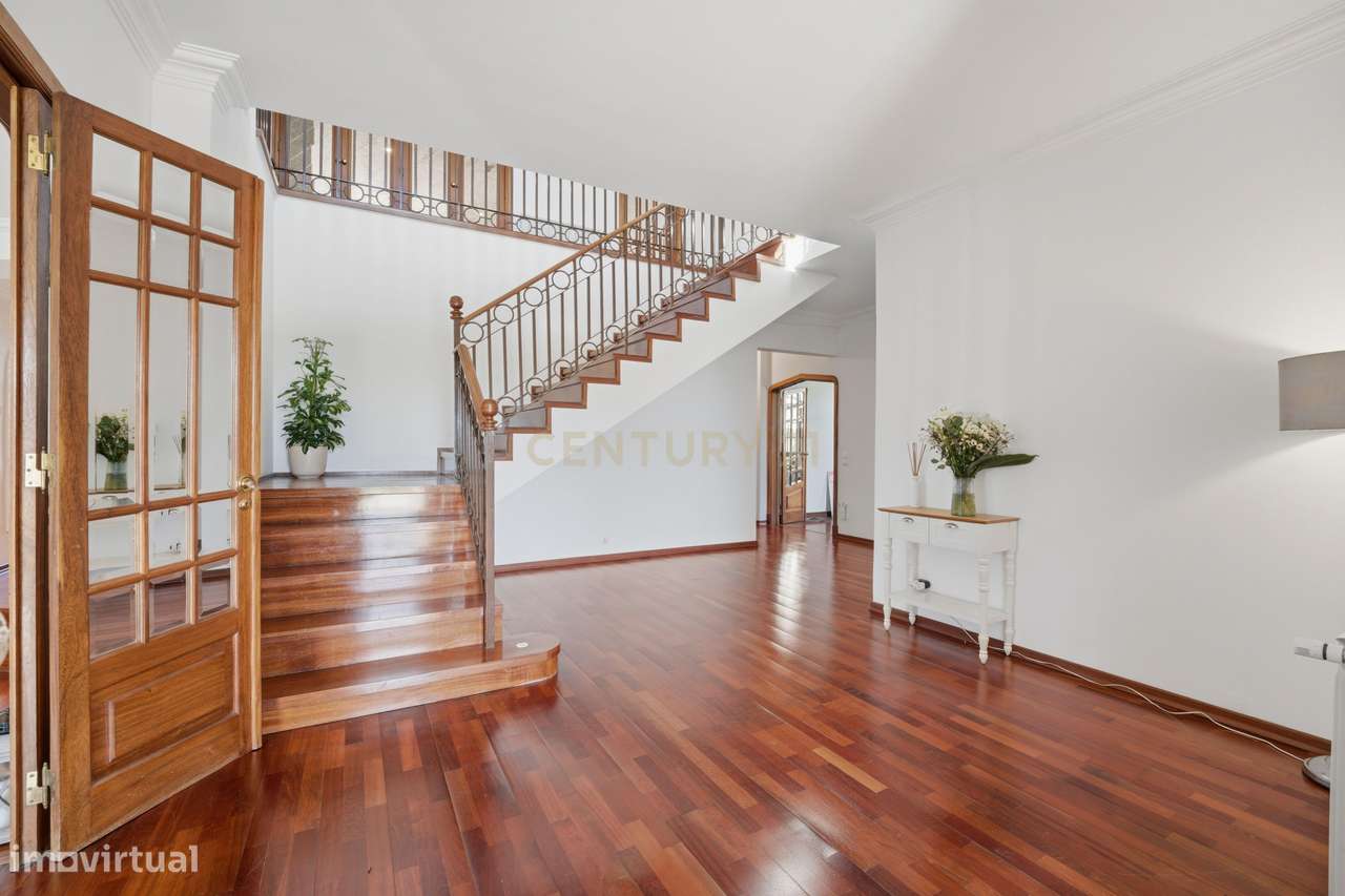 Quinta de Charme em Palmela – Renovada, Espaçosa e Pronta a Viver-15