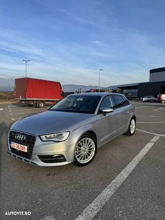 Audi A3 1.4 TFSI COD Stronic Ambition - 1