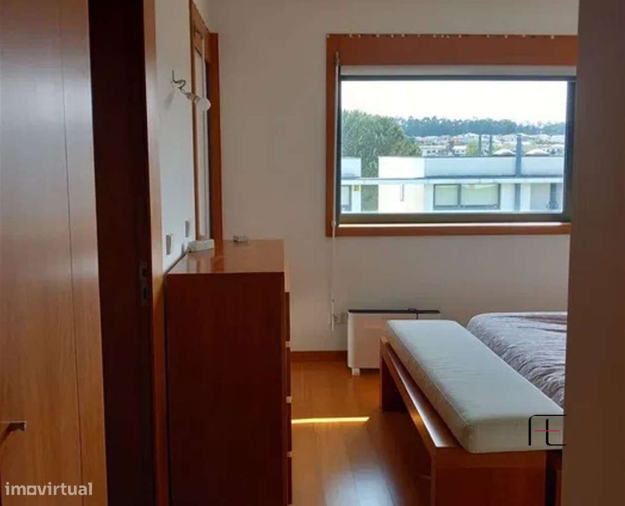 Moradia T3 de 3 frentes em Condomínio Fechado – Castêlo da Maia - Grande imagem: 4/20