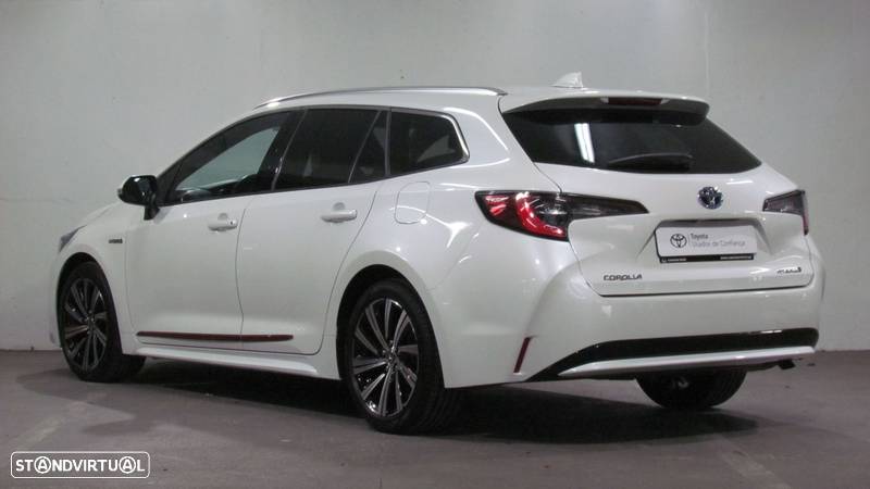 Toyota Corolla Touring Sports 1.8 Hybrid Comfort+P.Sport - 2