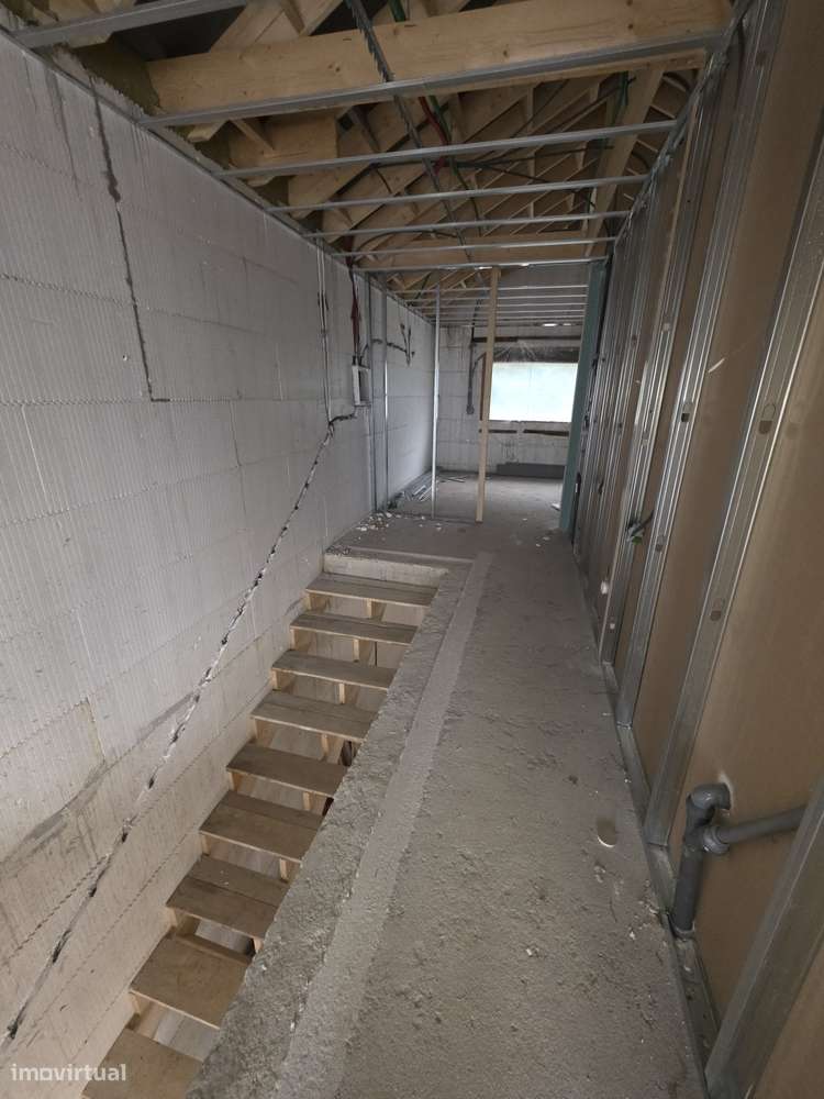 FANTÁSTICA Oportunidade de Negócio – Moradia T2-26