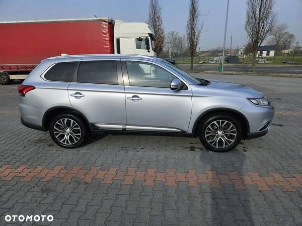 Mitsubishi Outlander 2.2 DID Intense + 4WD - 3