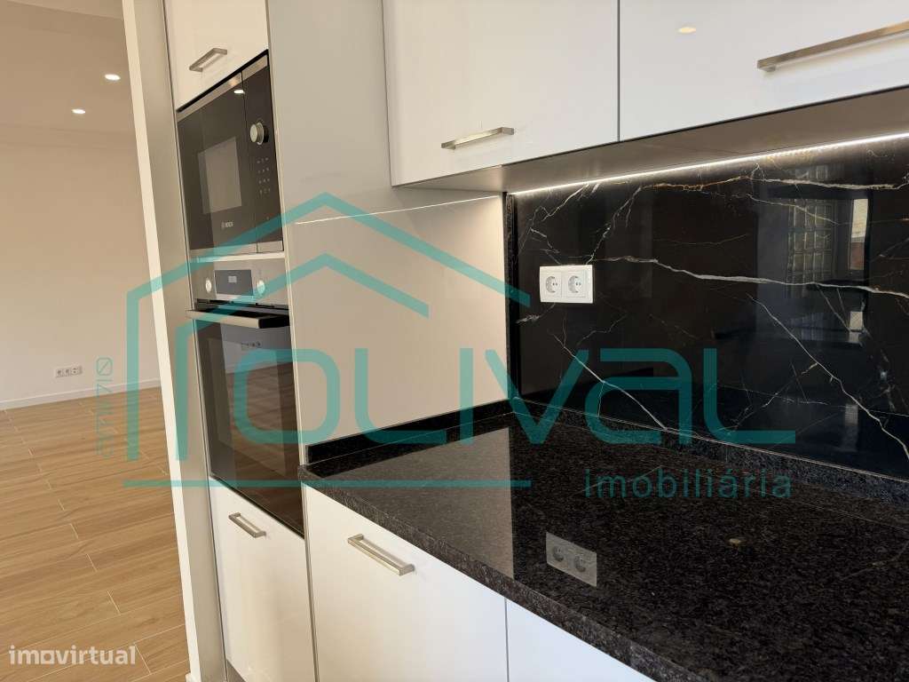 Alverca apartamento de Tipologia T3 totalmente renovado-10
